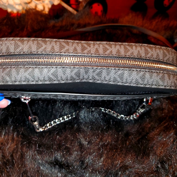AUTHENTIC Michael Kors crossbody💖 NEW - Picture 4 of 16